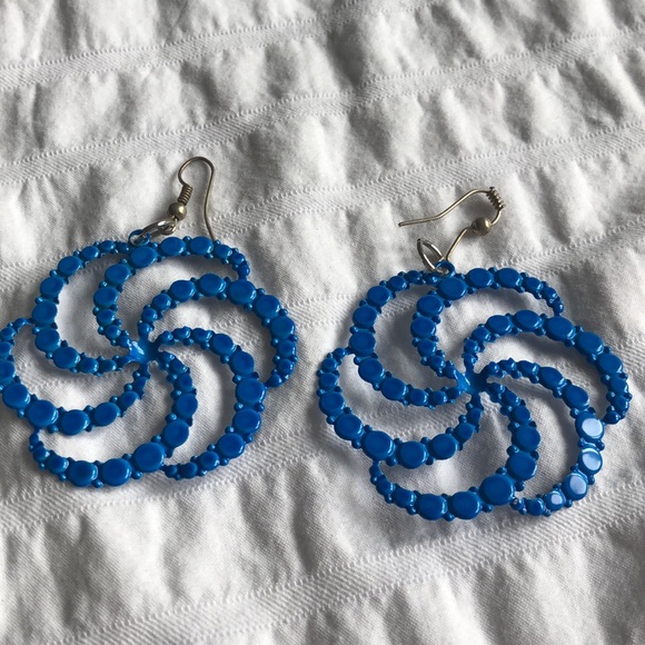 FREE with purchase - Picture 3 of 5